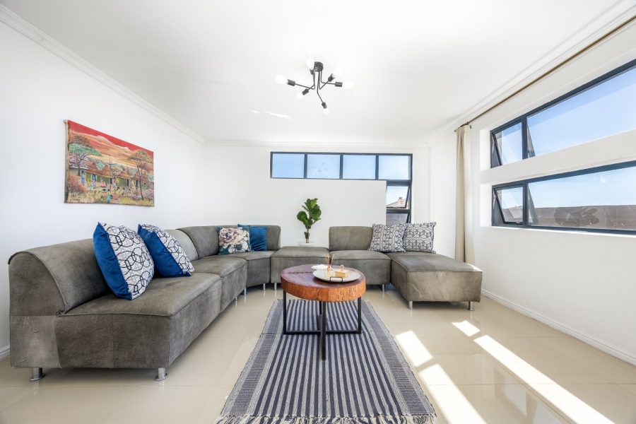 8 Bedroom Property for Sale in Haasendal Western Cape